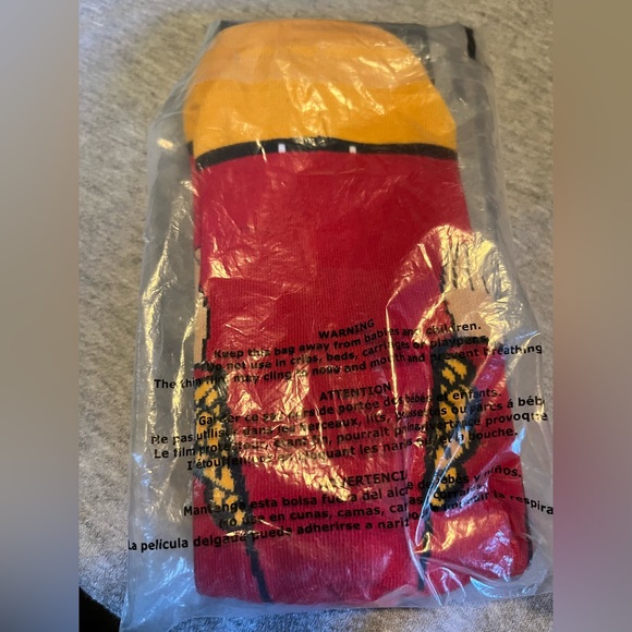 Men’s WWE Wrestling Socks One Pair - Picture 2 of 2